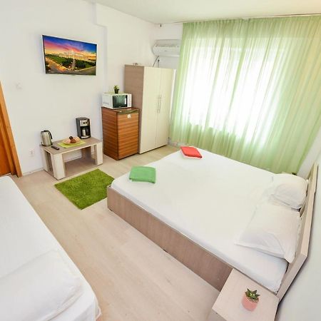 Bucharest City Center Suites Ngoại thất bức ảnh