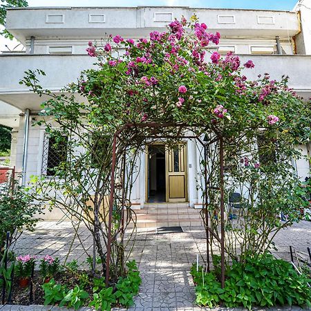 Bucharest City Center Suites Ngoại thất bức ảnh