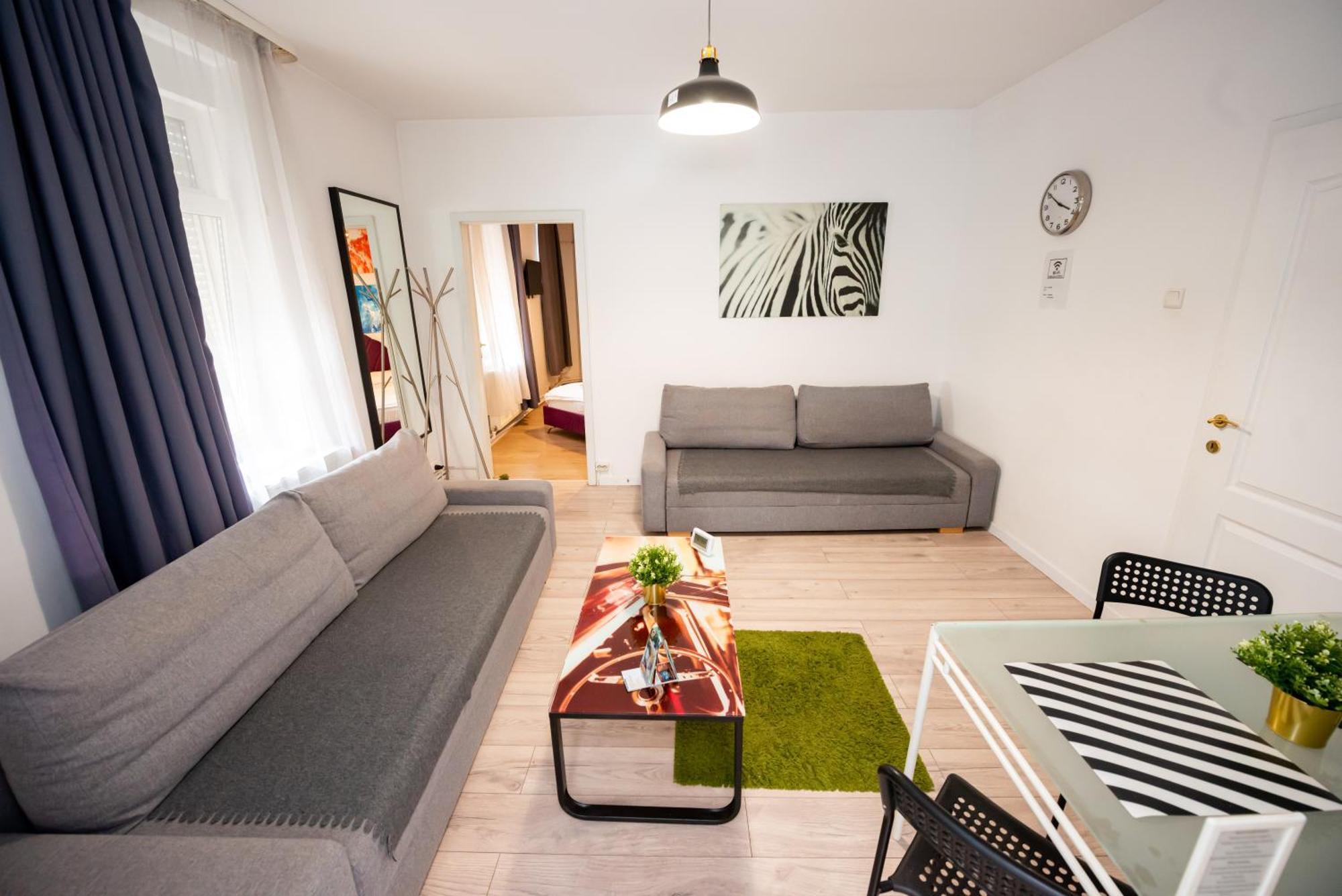 Bucharest City Center Suites Ngoại thất bức ảnh